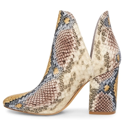 Steve Madden Rookie in Multi color snake design - Picture 3 of 8